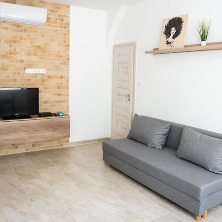 Winestone Corner Apartment Debrecen Exterior photo